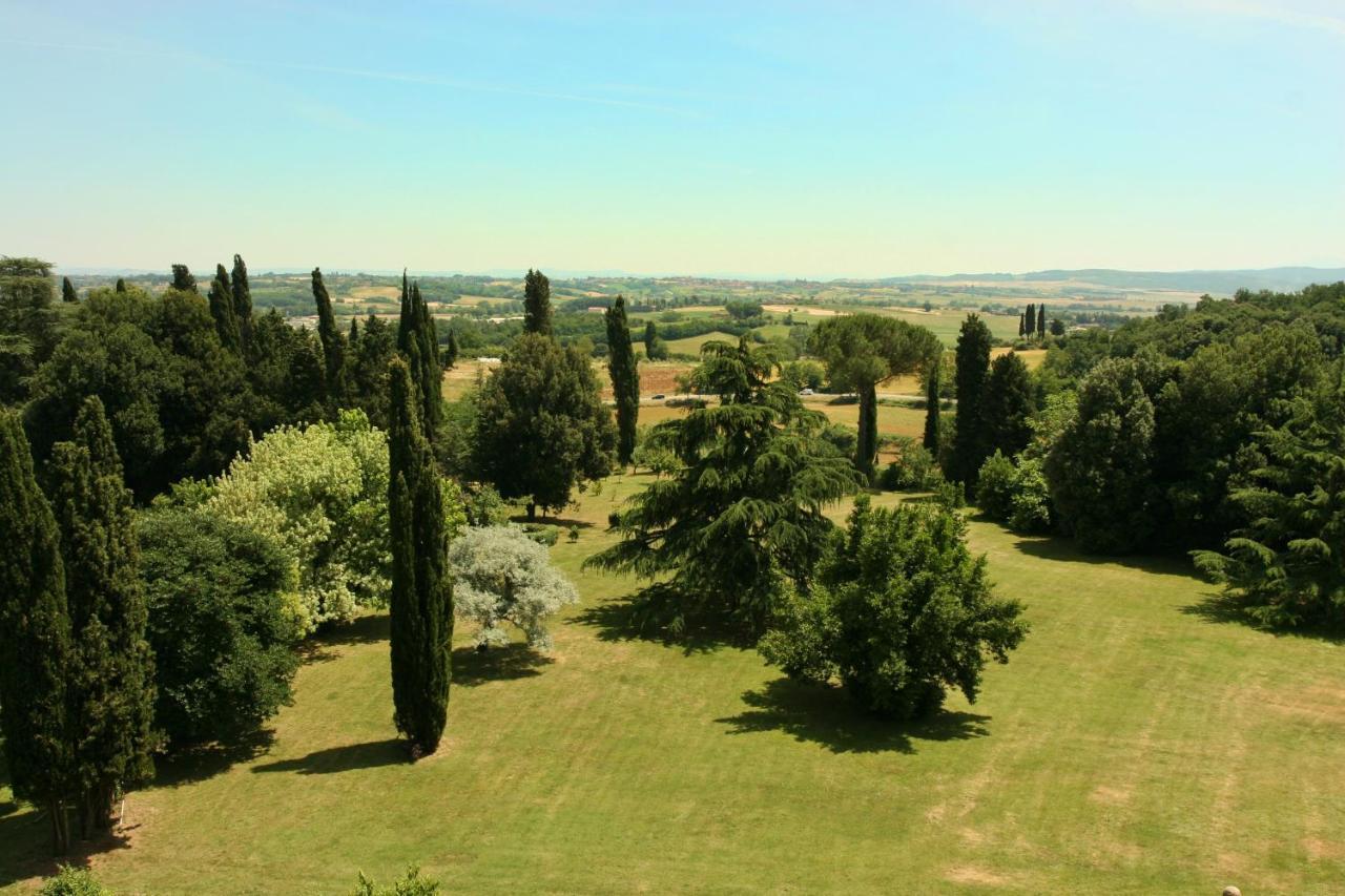 مبيت وإفطار Castello Di Sovicille - Residenza D'Epoca المظهر الخارجي الصورة
