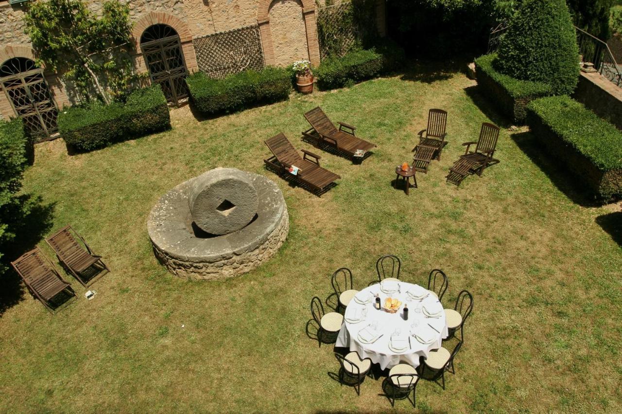 مبيت وإفطار Castello Di Sovicille - Residenza D'Epoca المظهر الخارجي الصورة